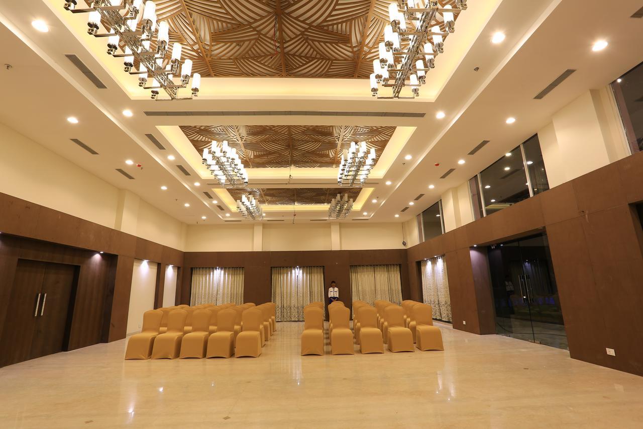 Nandan Kanan Hotel & Resort Sipra Dış mekan fotoğraf