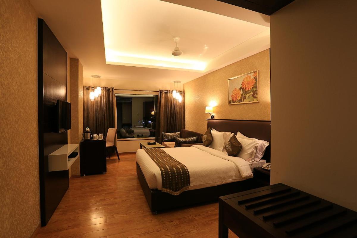 Nandan Kanan Hotel & Resort Sipra Dış mekan fotoğraf