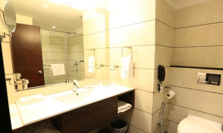 Nandan Kanan Hotel & Resort Sipra Dış mekan fotoğraf